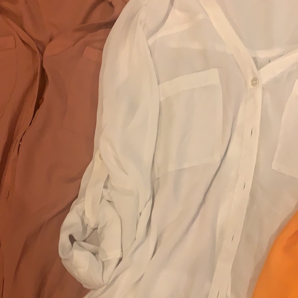 3 Express blouses - Picture 4 of 6